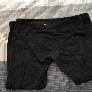 Lululemon crops